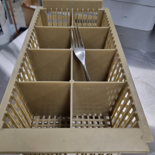 8 Pocket cutlery basket - suitable for 500 x 500mm dishwasher racks